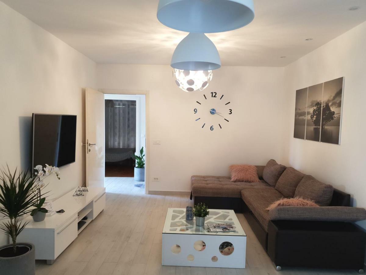 Gulin Apartments โวดีเซ ภายนอก รูปภาพ